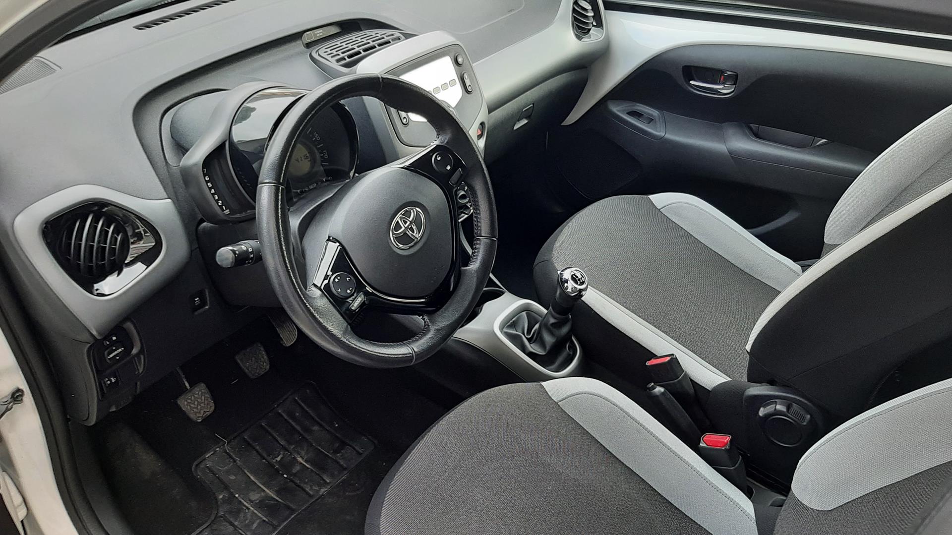 photos de la voiture en question