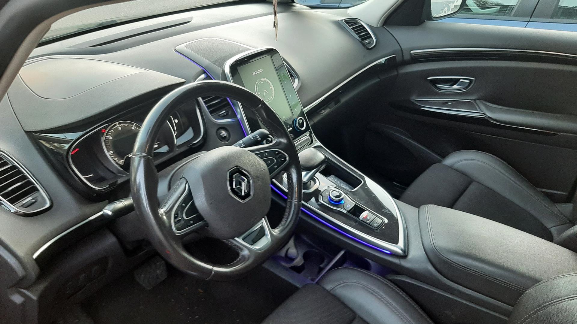 photos de la voiture en question