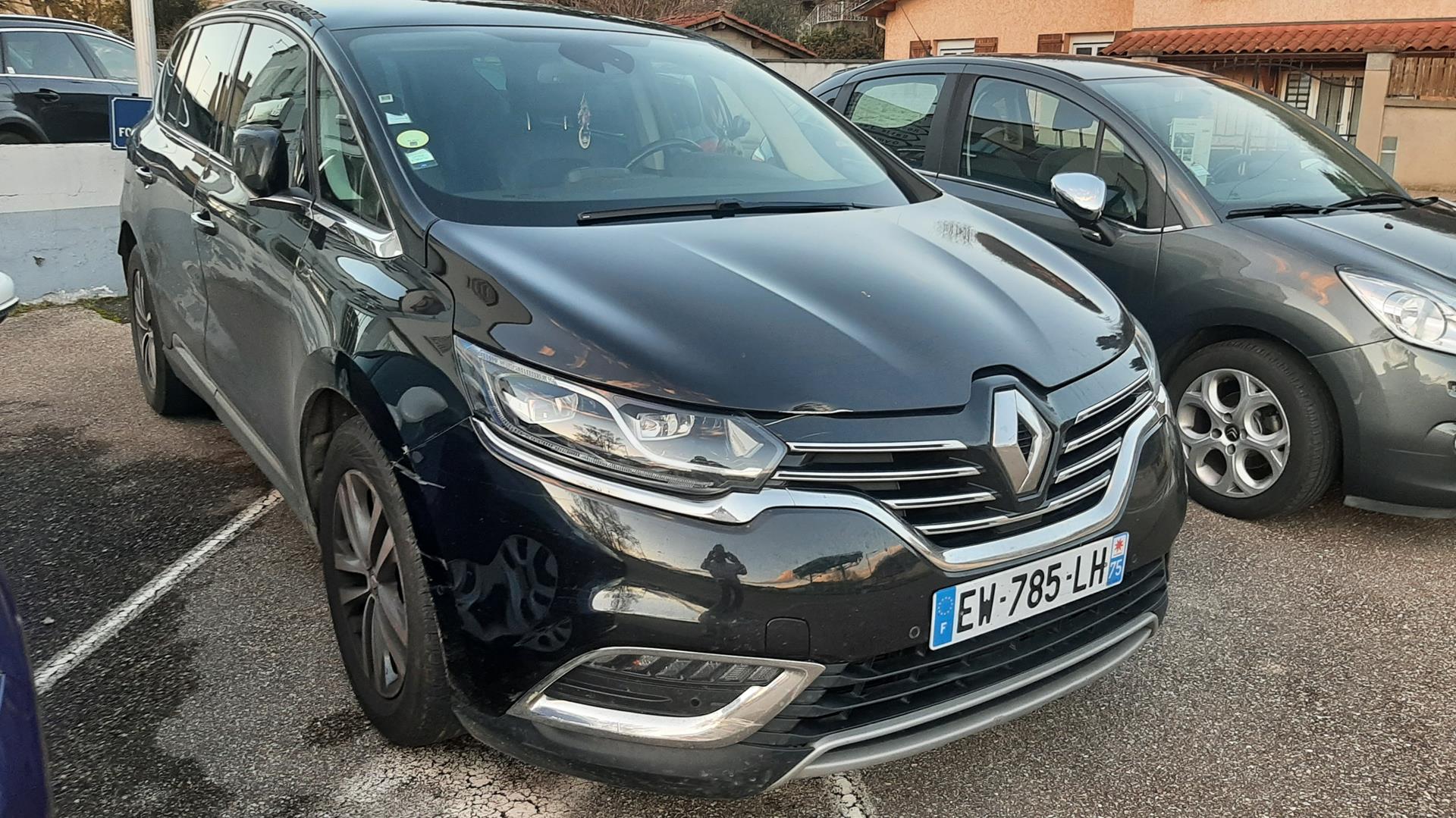 photos de la voiture en question