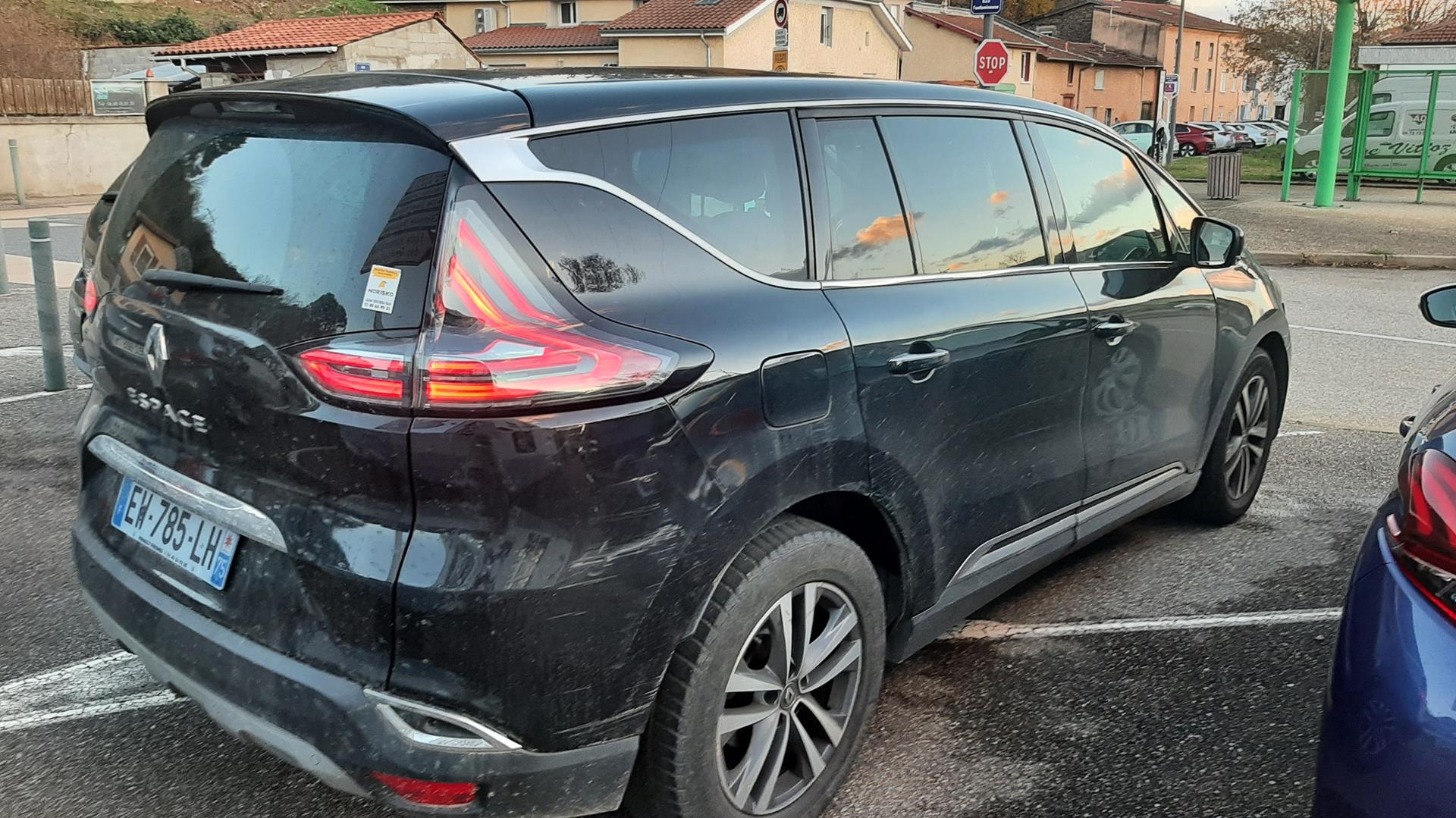 photos de la voiture en question