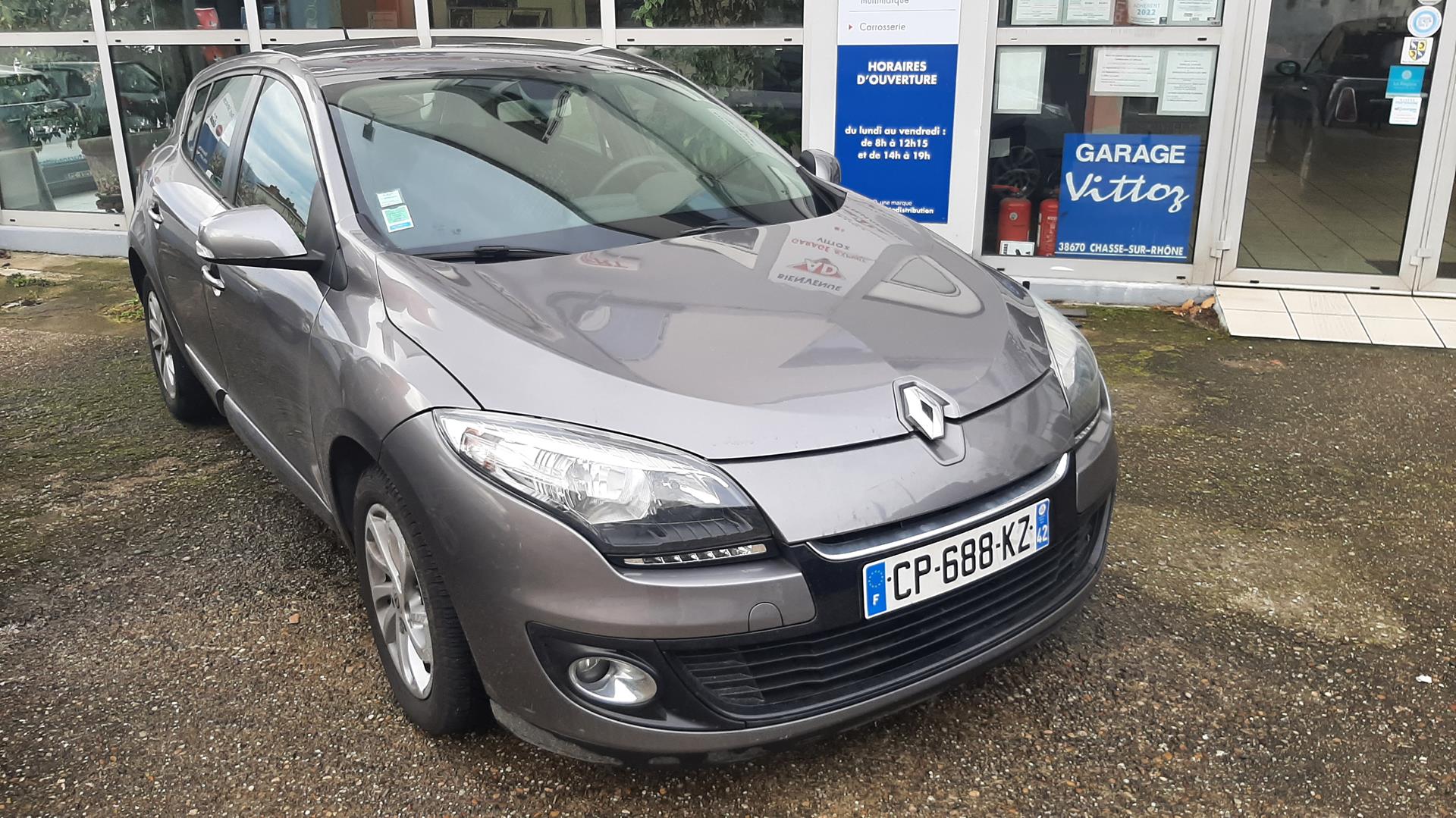 photos de la voiture en question