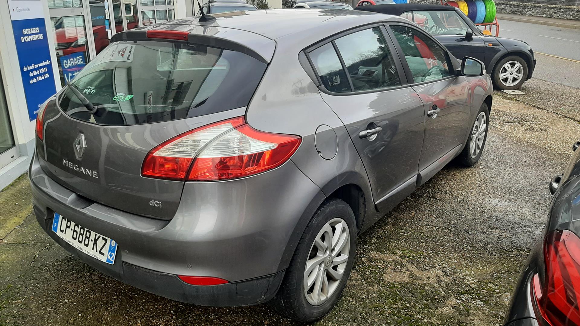 photos de la voiture en question