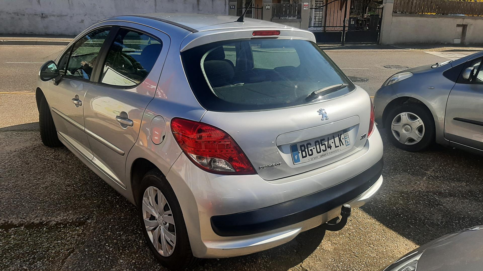 photos de la voiture en question