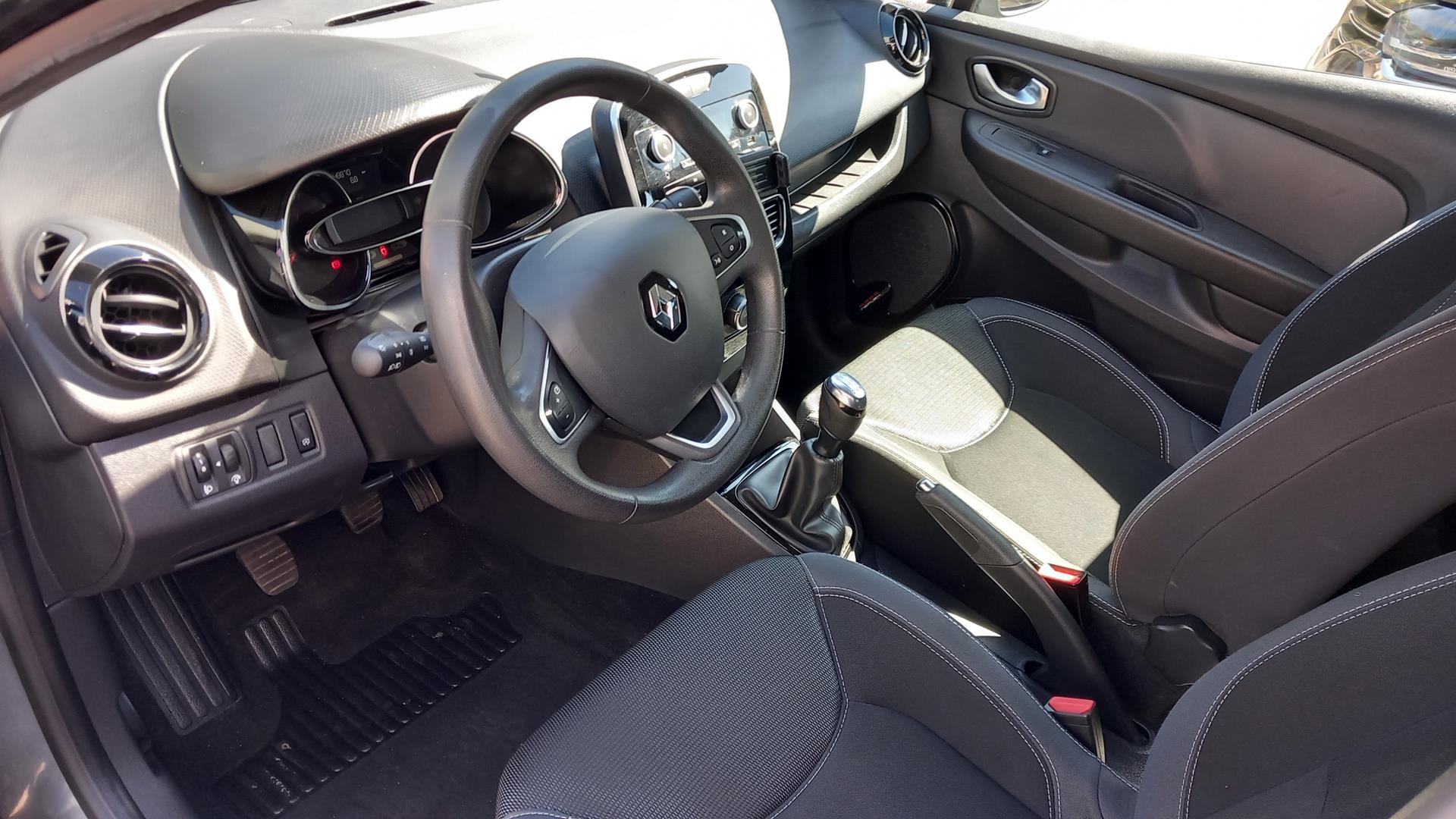 photos de la voiture en question
