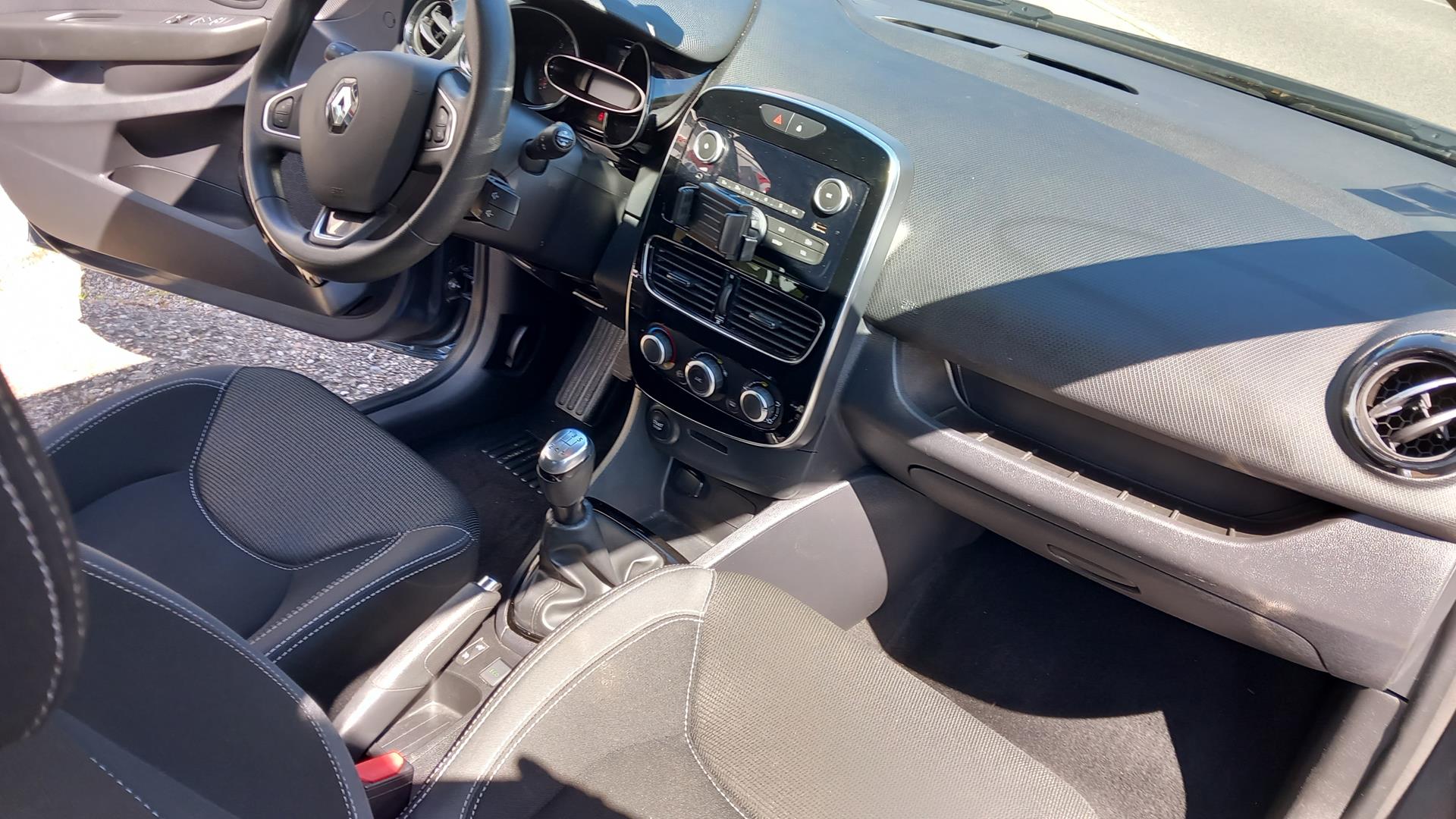photos de la voiture en question