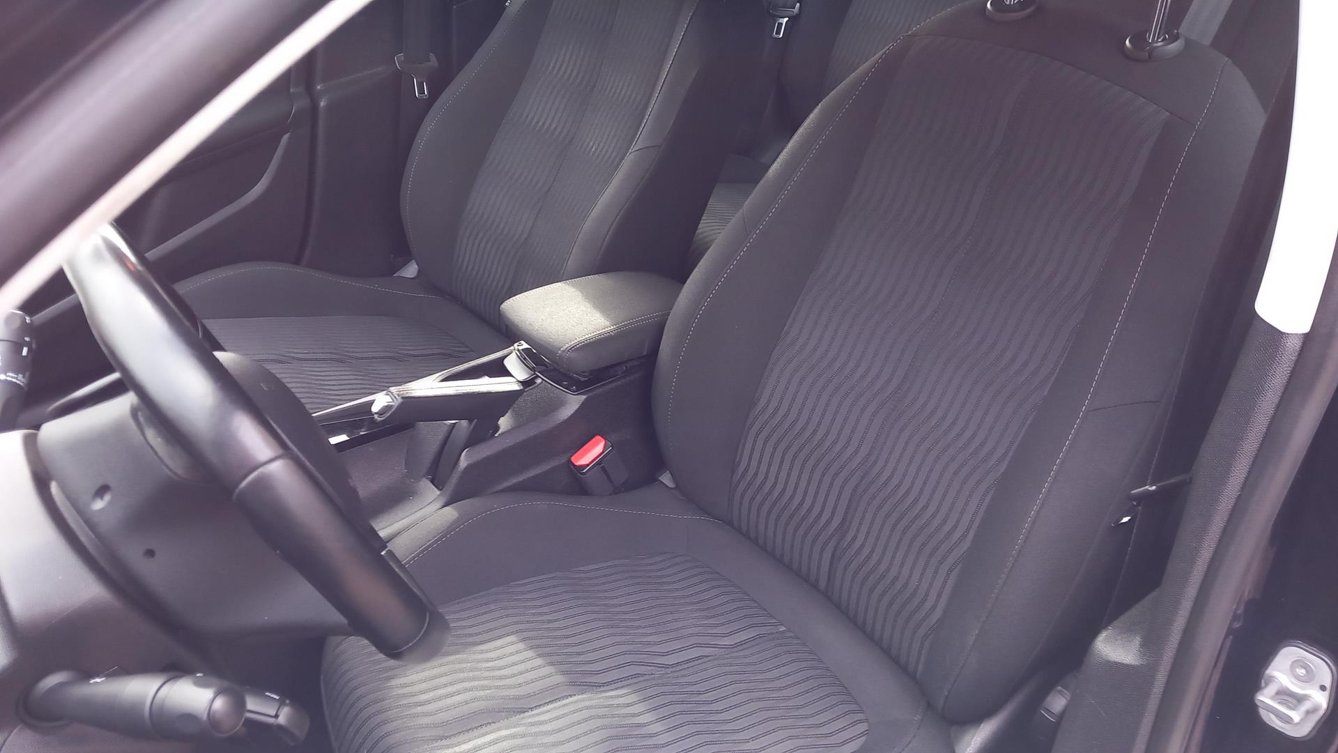 photos de la voiture en question